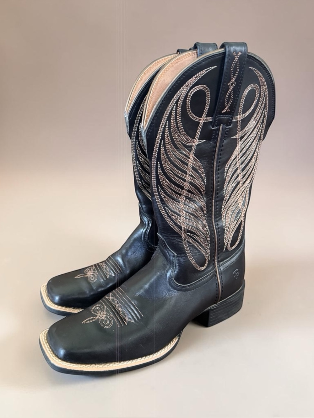 ARIAT Round Up Leather Western Boots 7B Black-Style 10018529